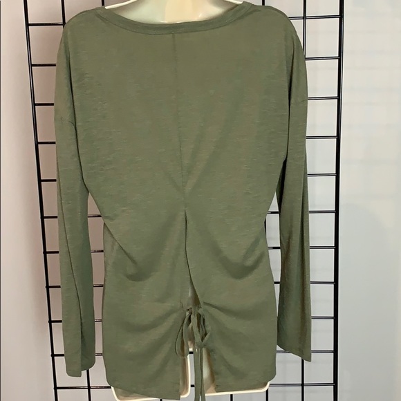 BALANCE COLLECTION Yoga Long Sleeve, Tie Back Top - Picture 4 of 7